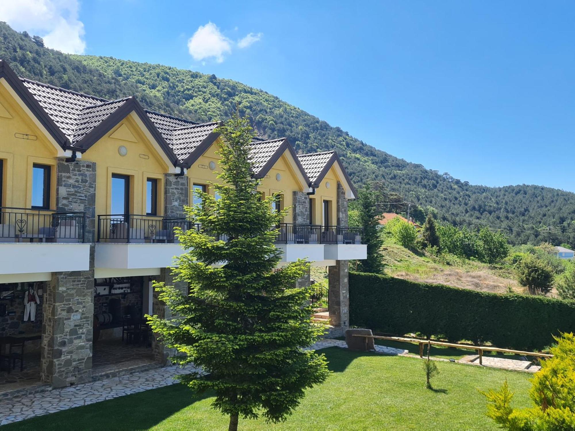 Hotel Sofra E Shpatit Elbasan Exterior foto